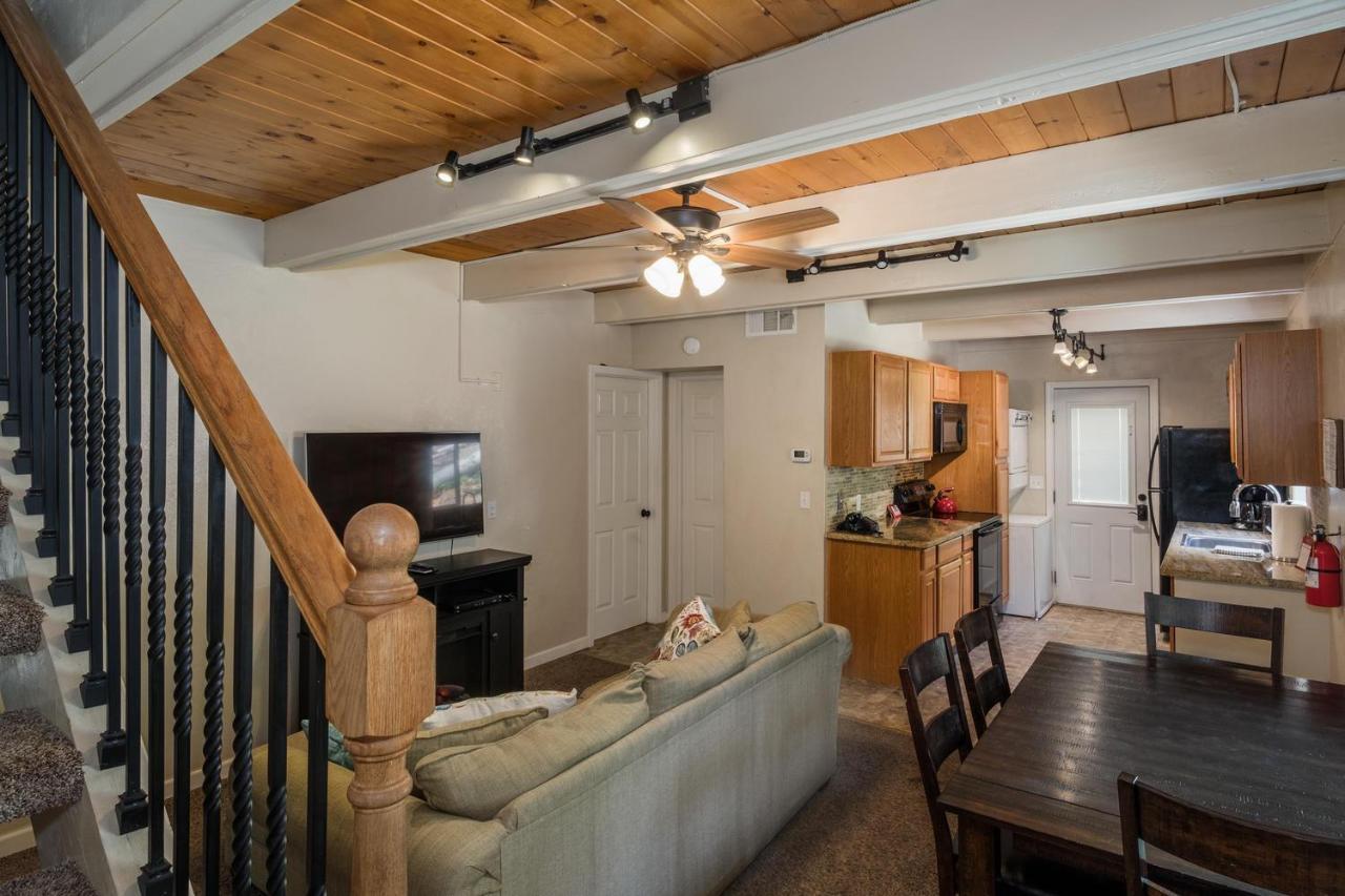 ヨセミテ・ウェスト Yosemite Hideaway Aヴィラ エクステリア 写真